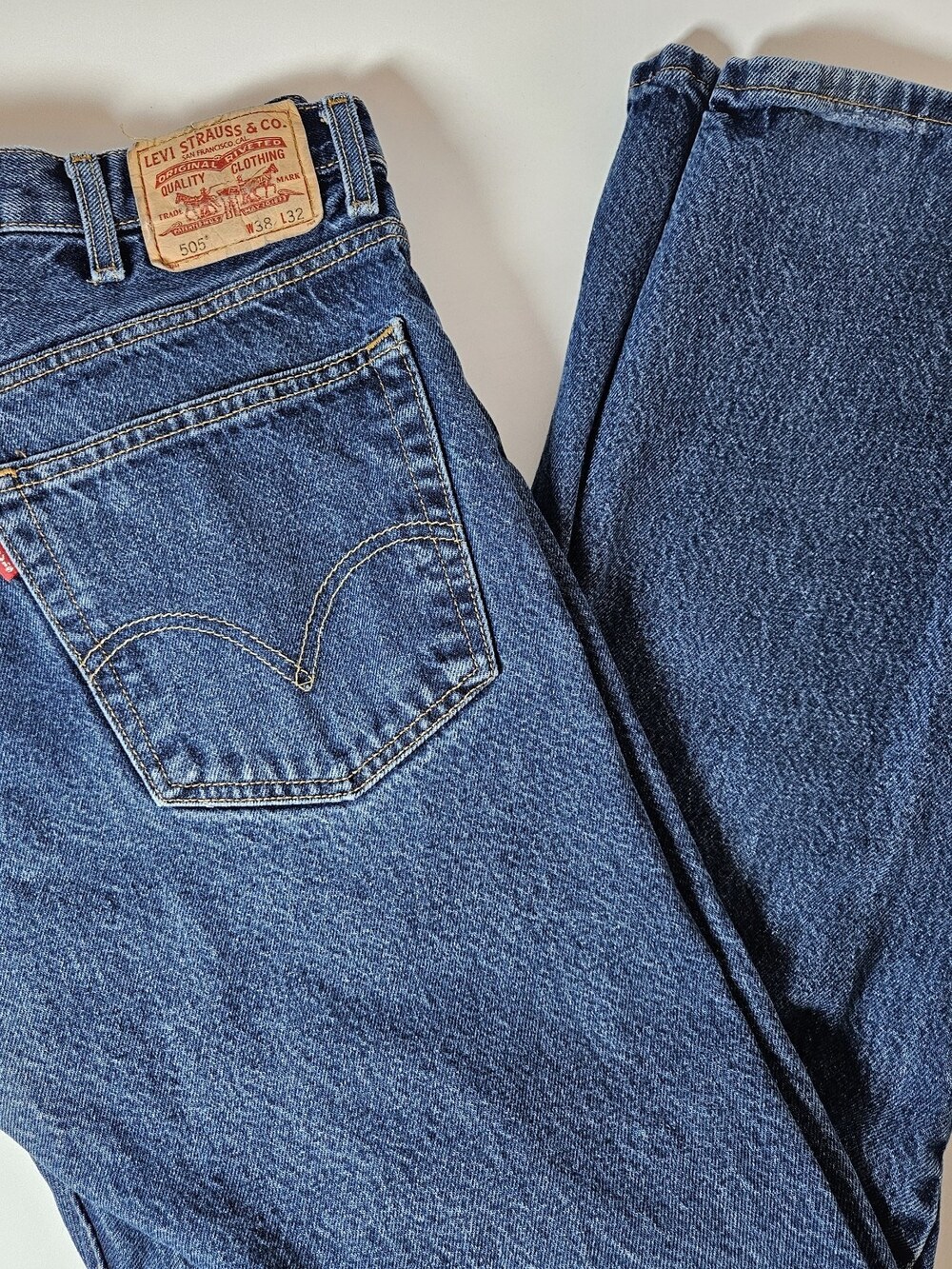 Vintage Levi's 505 Regular Fit Straight Leg Jeans Men's 38x32 Blue Denim Pants